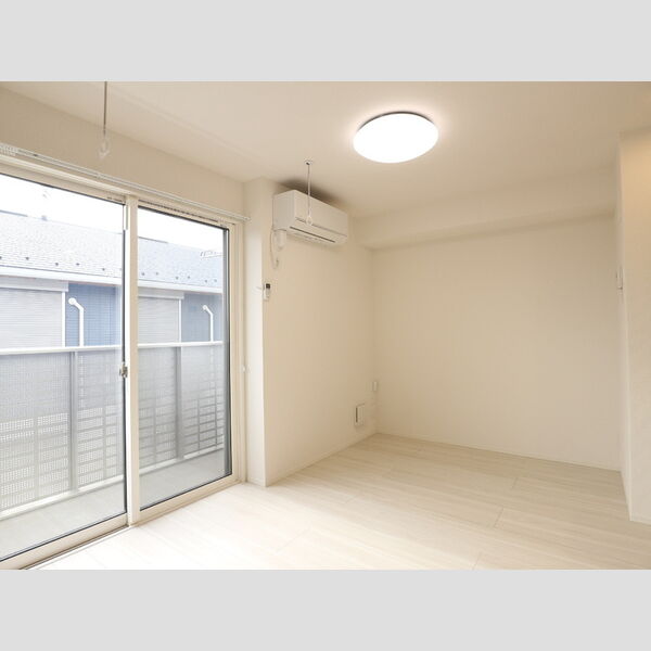 フェリーチェ　A棟 リビング(別角度)