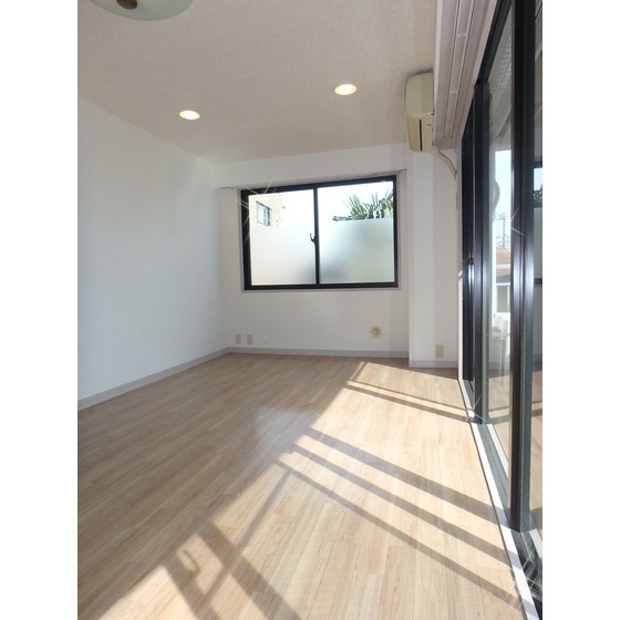 アドウィンハイム池上 居間