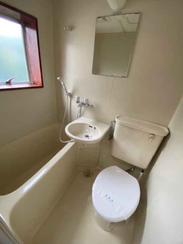 第一末廣ビル2階 お風呂