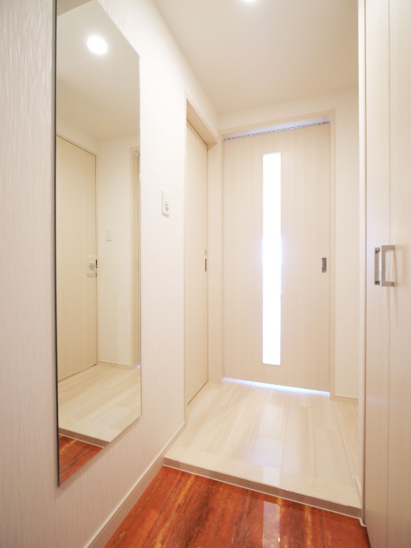 プレジオ川口ASIAN8階 玄関