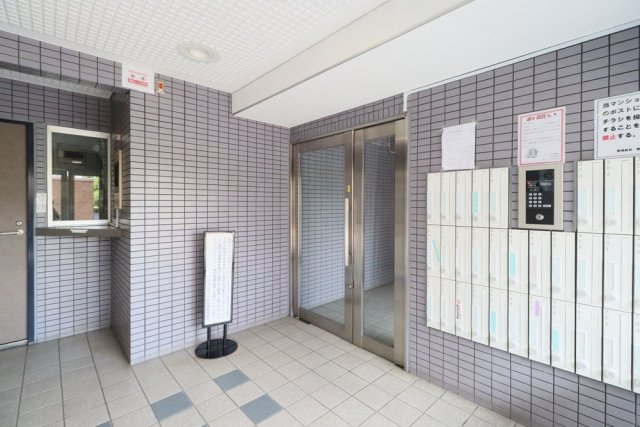 グランヴェル中村橋5階 エントランス
