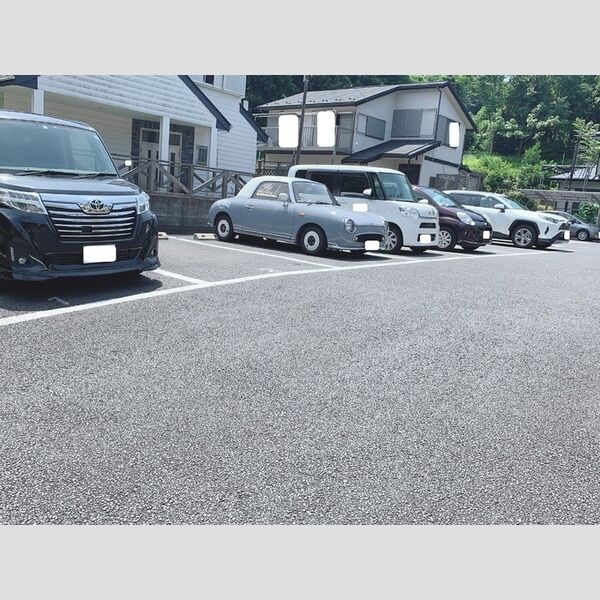 メゾン・ド・リベール 駐車場