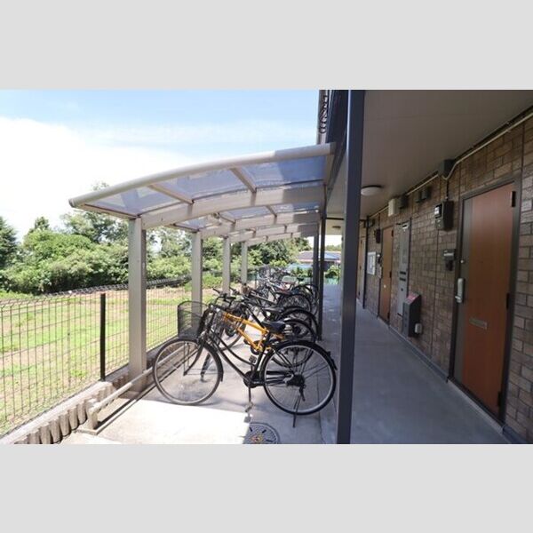 カサベルデ 駐輪場