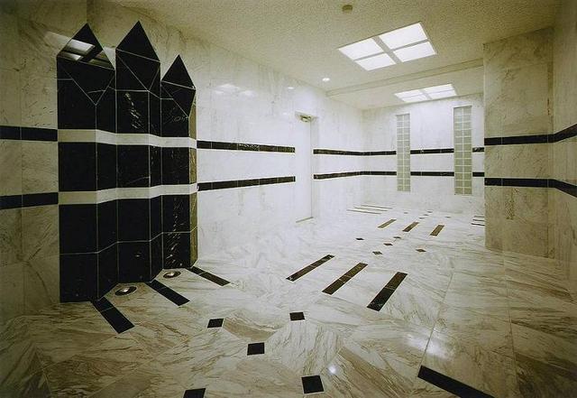 ガラ・ステーション蔵前2階 スタイリッシュで高級感のあるエントランスホール