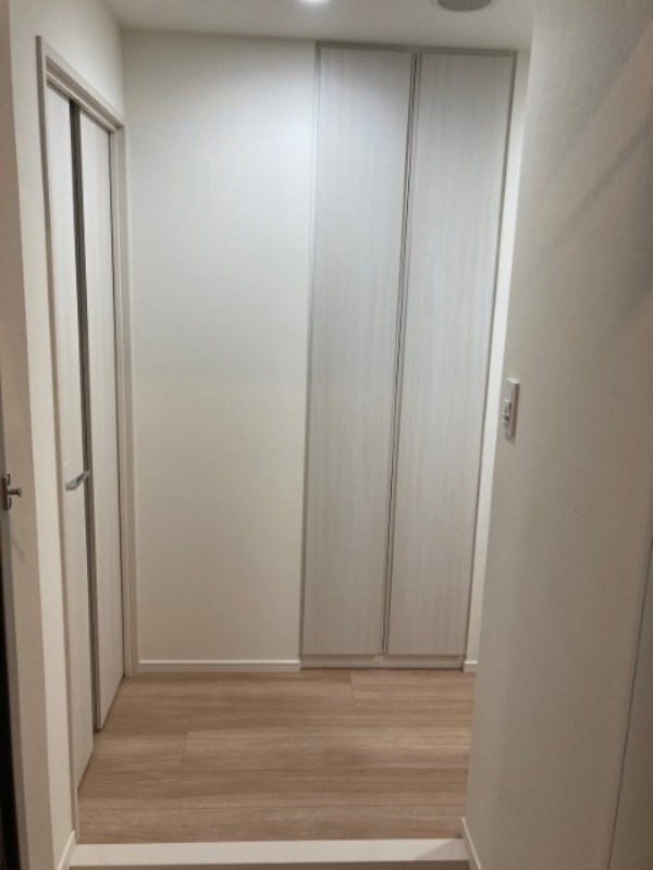 CREALpremier八丁堀2階 玄関