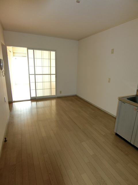 グリーンプラザ２0202号室 リビング