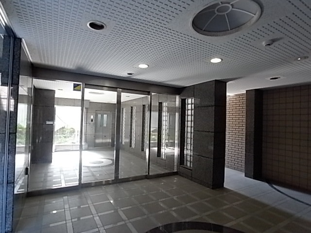 セラビーヌーベル4階 エントランス