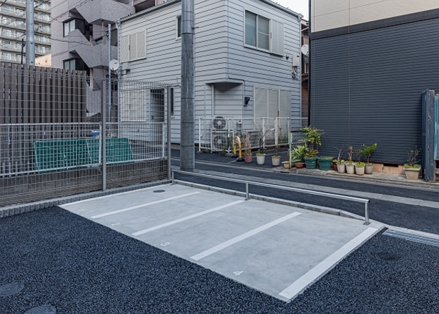 ガーラ・プレシャス川崎西口5階 駐車場に車を止められます