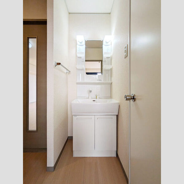 ピュアコート　(3)参番館305号室 洗髪洗面化粧台