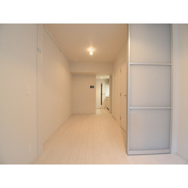 ラクレイス横濱関内1110号室 内観