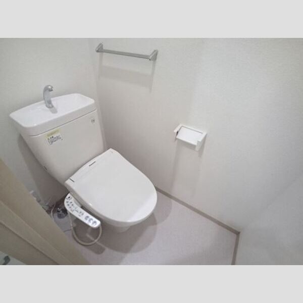 カステロ・デ・グロリア303号室 同建物別部屋の参考画像