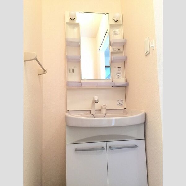 サンビレッジ　Ⅱ108号室 洗髪のできる洗面化粧台です