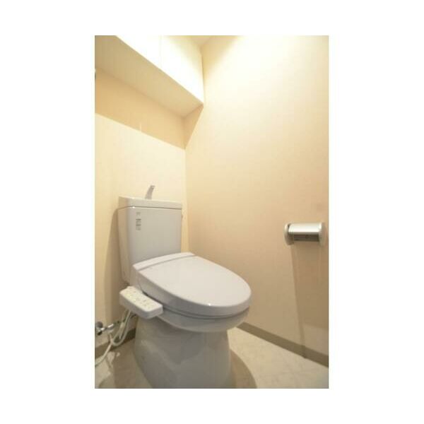 リヴェール204号室 トイレ