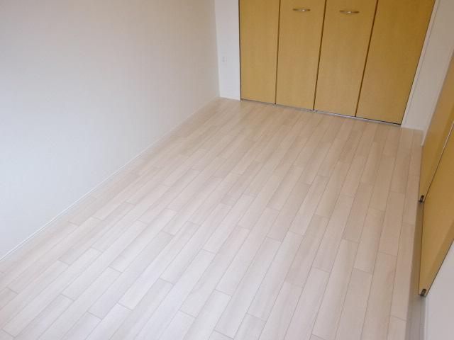 アイリスガーデンⅢ 室内