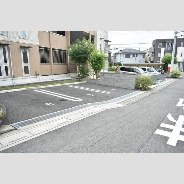 ハイムラフォーレ　Ⅲ 駐車場