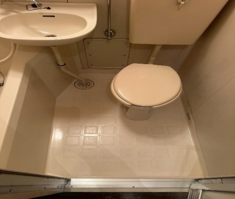 ツェルマット1階 トイレ