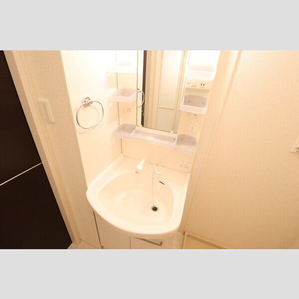 クロスクローバーⅢ 洗髪洗面化粧台