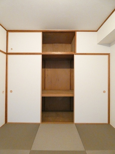 南六郷ハイツ1階 和室・収納