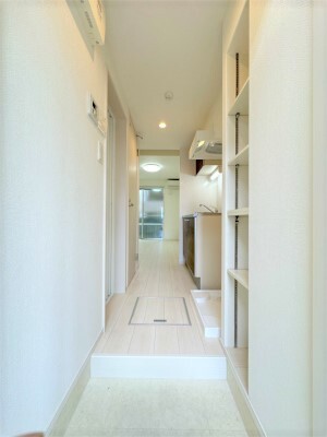 リブリ・スターコート1階 玄関