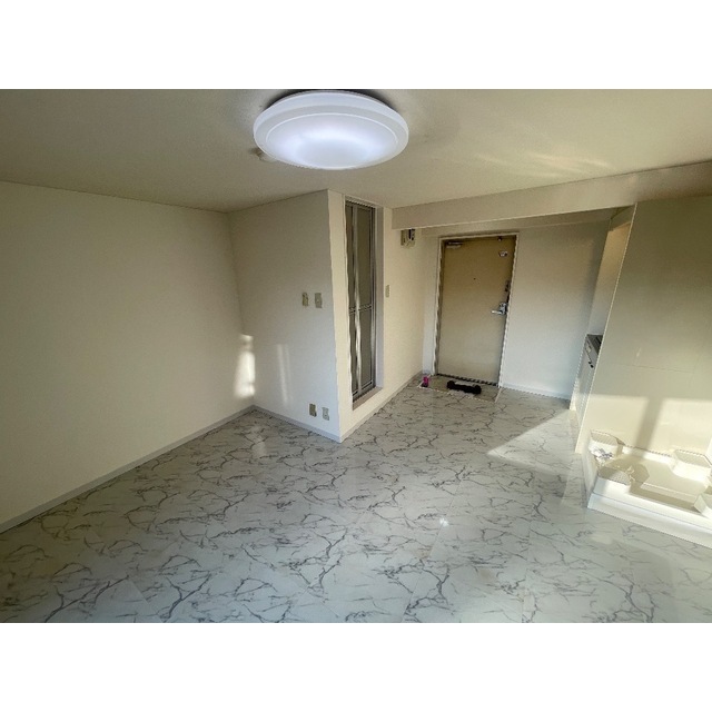 スターマンションⅡ202号室 リビング