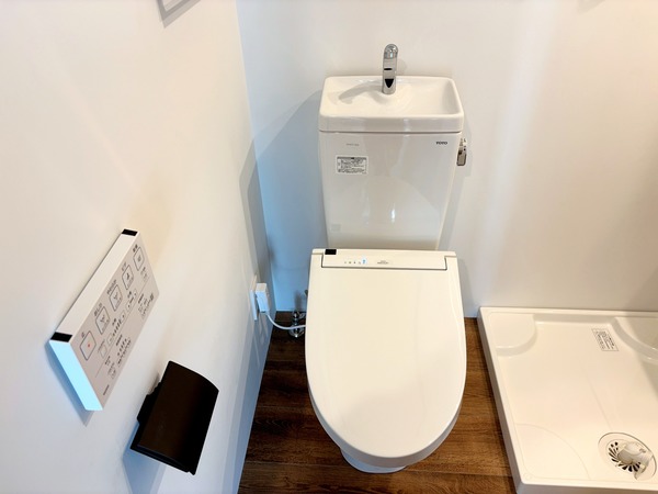 Bark Lane 学芸大学201号室 トイレ