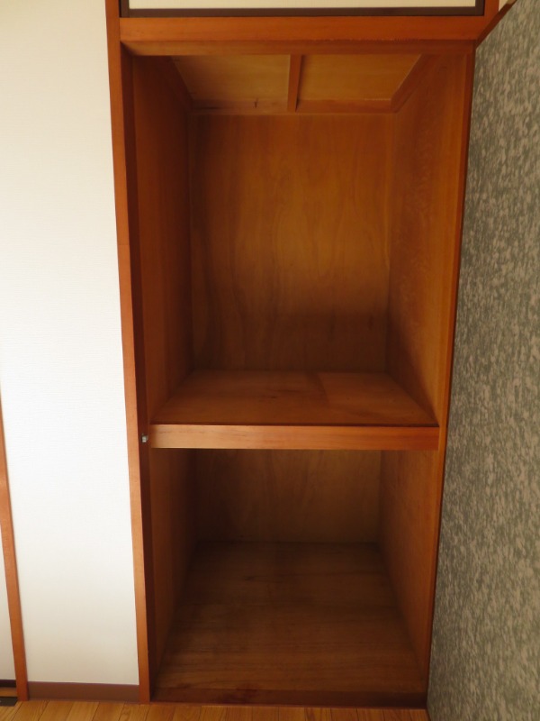 シティハイム五香 収納