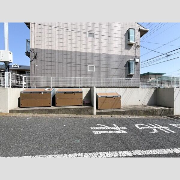 グランドサン 壱弐参伍番館5209号室 ゴミ置場