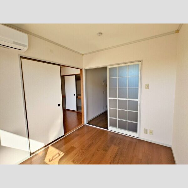 グレードメゾネ202号室 洋室4.5帖(別角度)