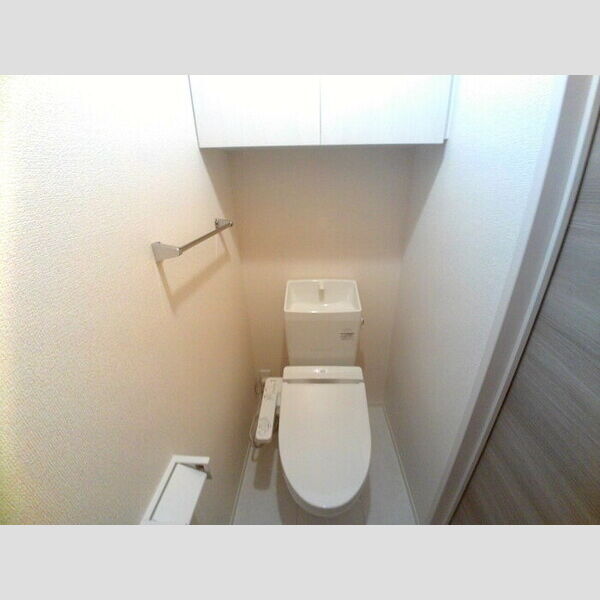 オリーブ201号室 温水洗浄便座