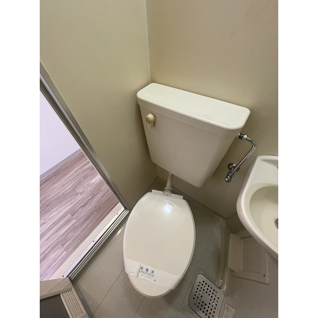 ビジネスワン505号室 同建物別部屋の参考画像