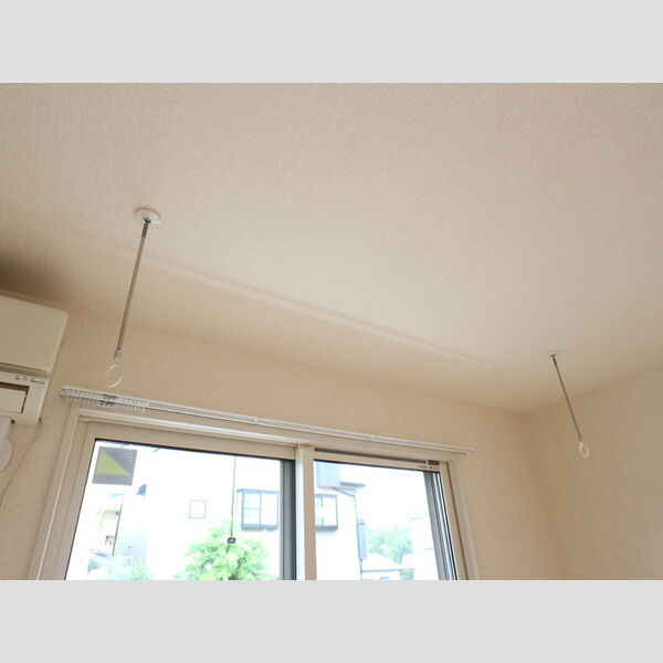 ラペズマン102号室 室内物干し