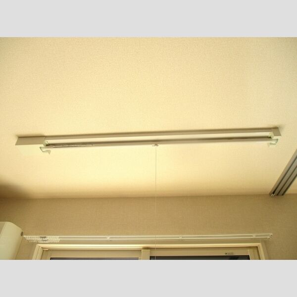 グレイスコート101号室 室内物干し