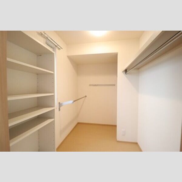 ユグドラシル ウォークインクローゼット