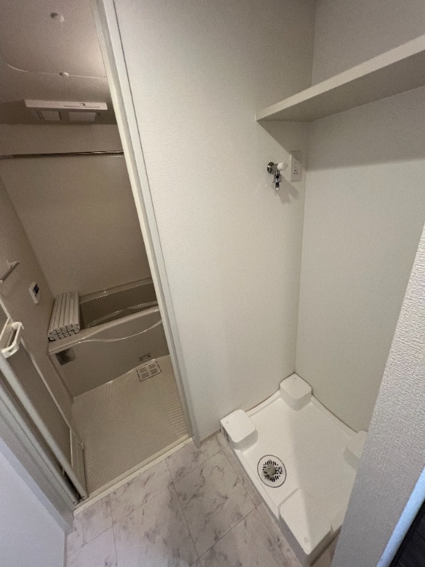 CREALpremier西馬込1階 室内洗濯機置場