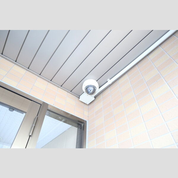 ロイヤルハイツFUJI 防犯カメラ