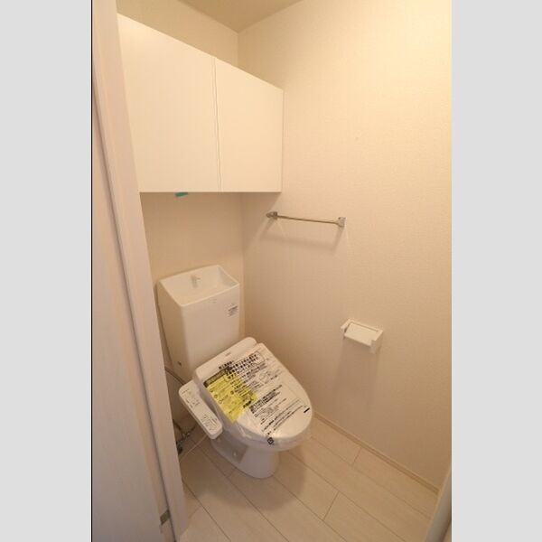 カーサリオ204号室 温水洗浄暖房便座