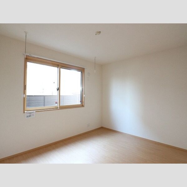 カーサウィルモア101号室 洋室