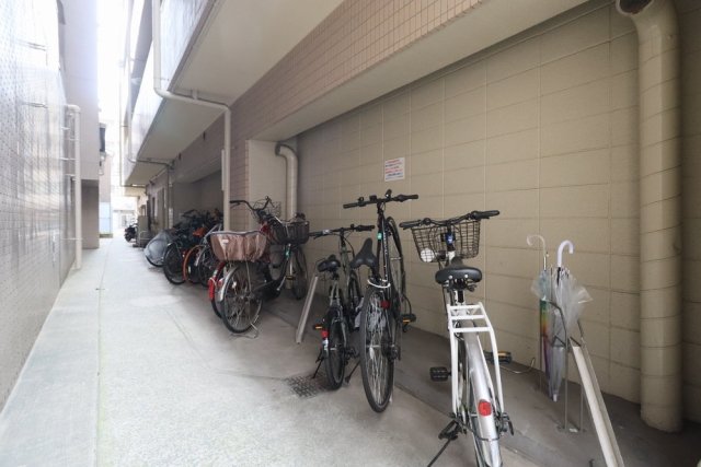 横浜平沼ダイカンプラザ二号館6階 駐輪場