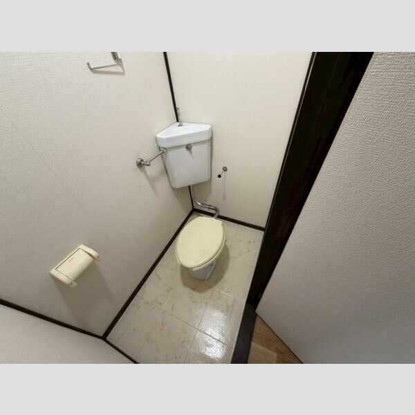 朝日コーポ203号室 トイレ