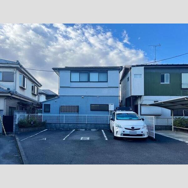 マロウコート 駐車場