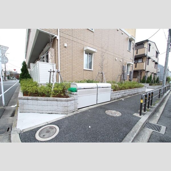 セジュール保塚A ゴミストッカー