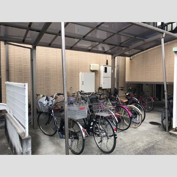 アバンウェル ディッツォ 駐輪場