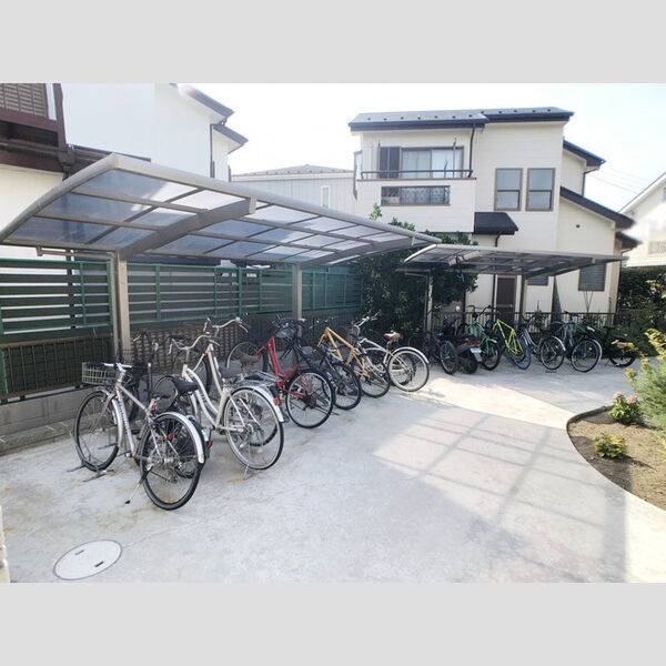 ヴィルヌーヴ　B棟 周辺