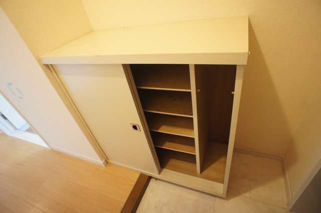 ソイ・コート幕張 シューズBOX