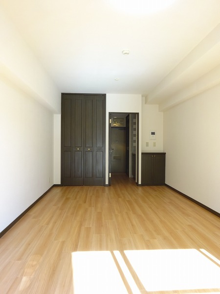 ライオンズプラザ大宮第２605号室 リビング