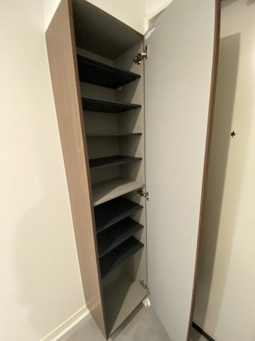 ベイルームヒルズ川崎202号室 玄関