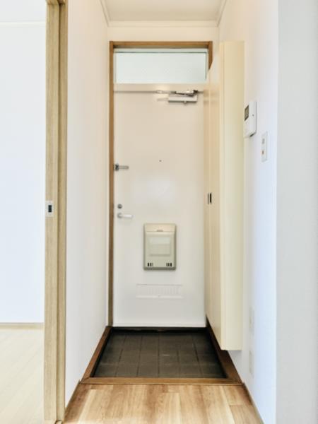 ハイツ鎌倉Ａ 玄関