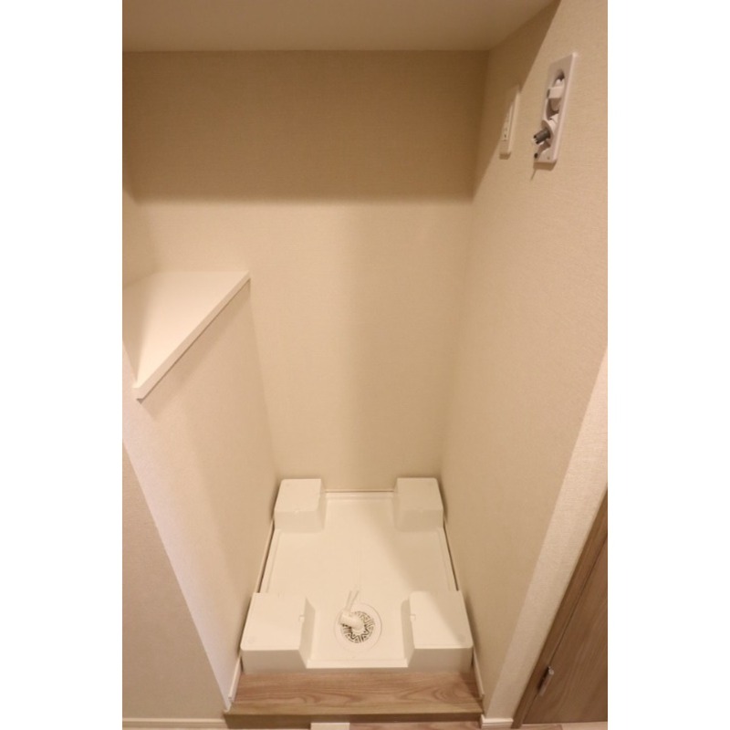 ジェノヴィア綾瀬Ⅱ15階 同建物別部屋の参考画像