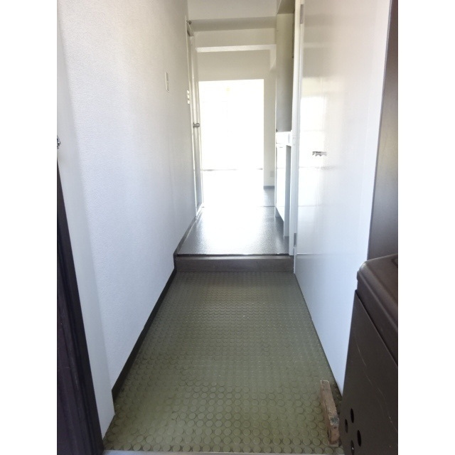 マイルド西新宿 玄関