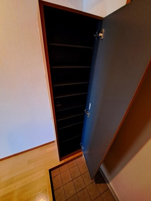 セレステ・仙川 玄関